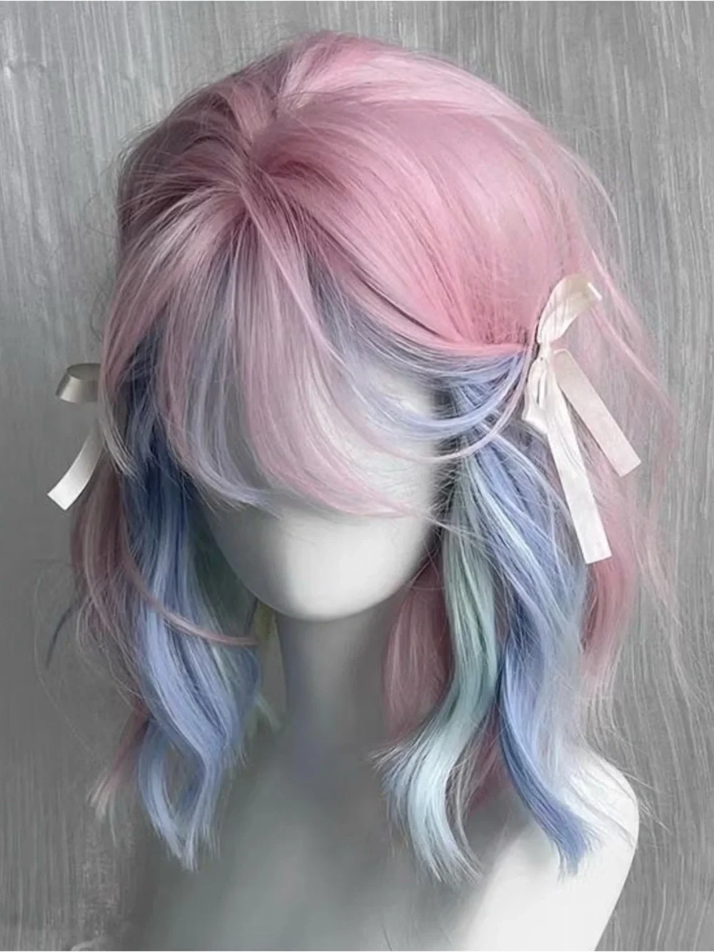 Pastel Iridescent Pink Women's Wig - Soft Multi-Tone Fashion Hair
